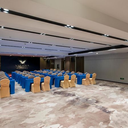 Vienna International Hotel Guangzhou Baiyun International Conference Center Ngoại thất bức ảnh