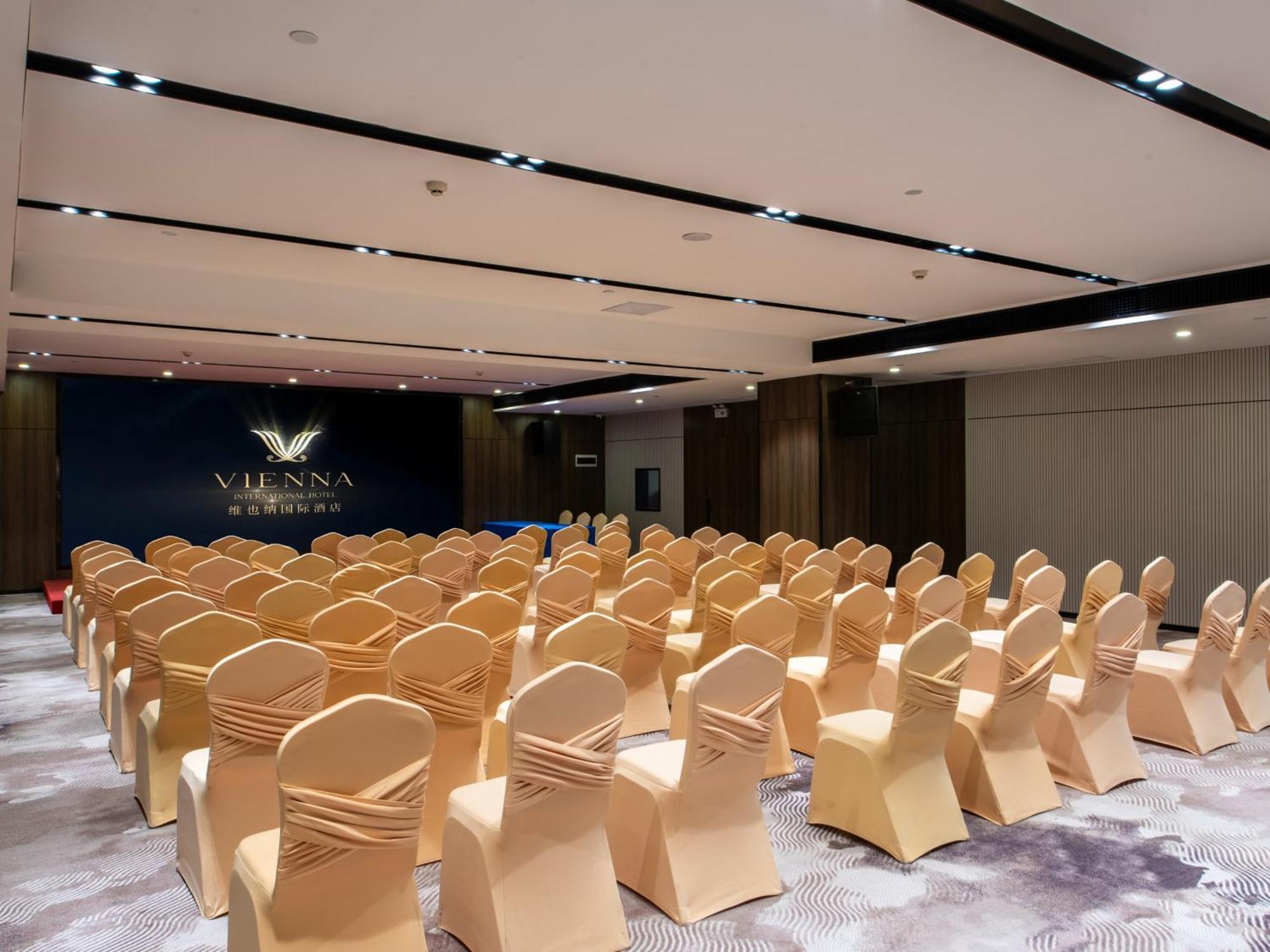 Vienna International Hotel Guangzhou Baiyun International Conference Center Ngoại thất bức ảnh