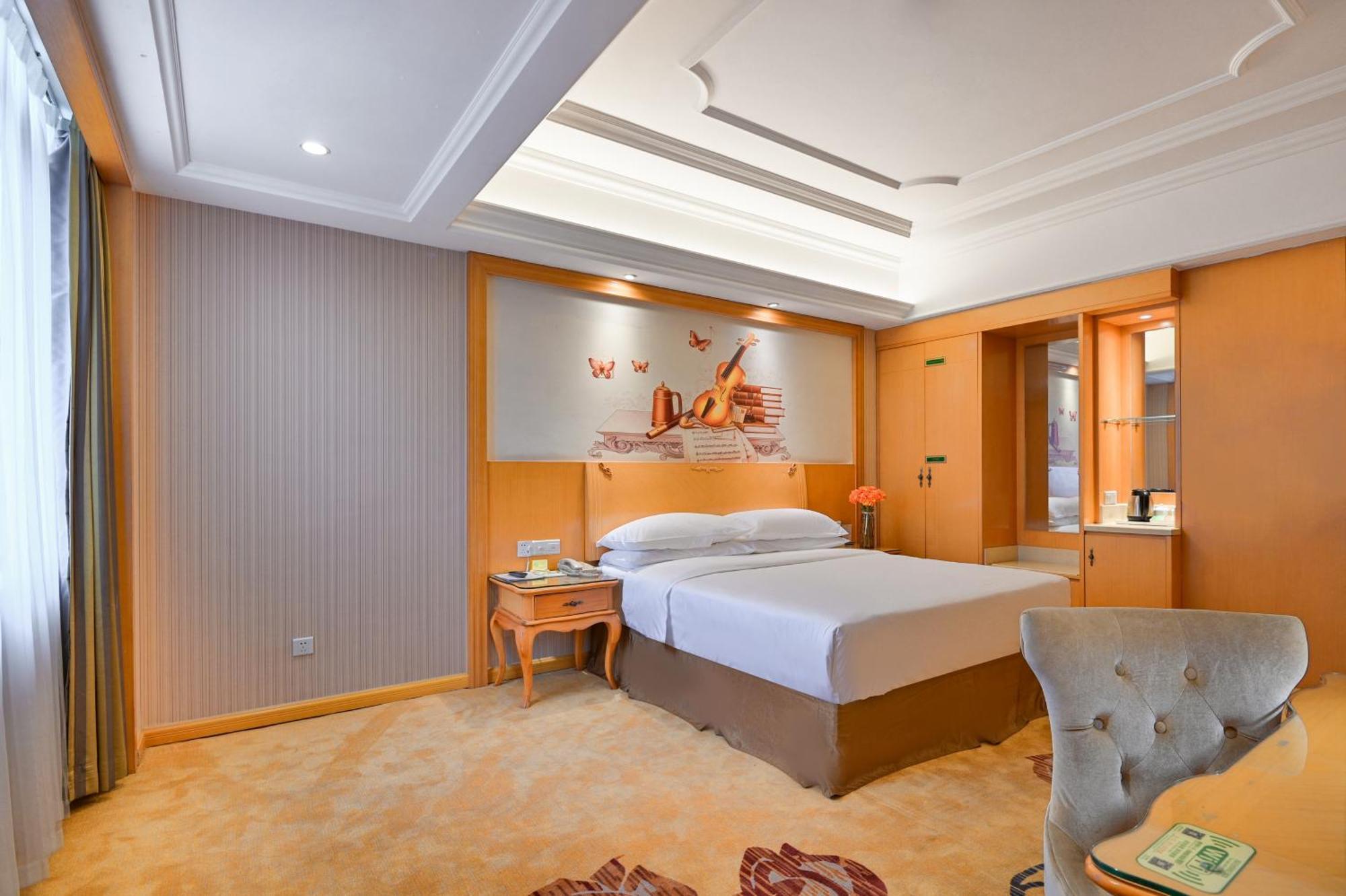 Vienna International Hotel Guangzhou Baiyun International Conference Center Ngoại thất bức ảnh