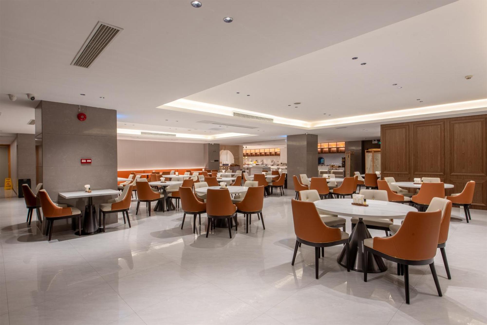 Vienna International Hotel Guangzhou Baiyun International Conference Center Ngoại thất bức ảnh